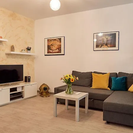 Apartament Submarine N Pool Năvodari