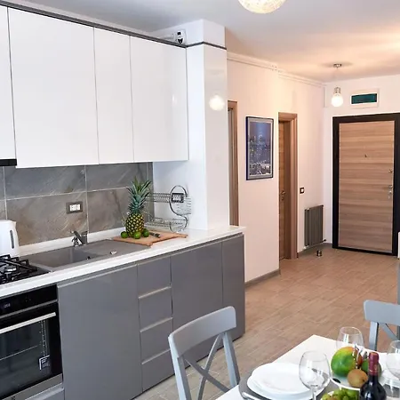 Submarine N Pool 公寓