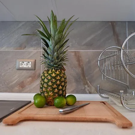 Daire Submarine N Pool Navodari